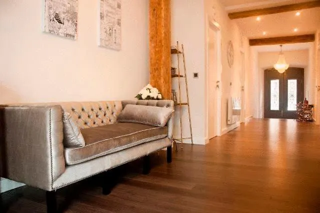 Hostal Jardin Secreto Santander